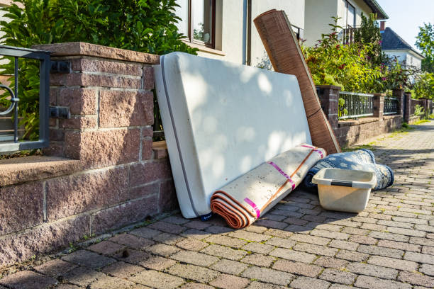 Best Garage Cleanout  in Alderton, WA